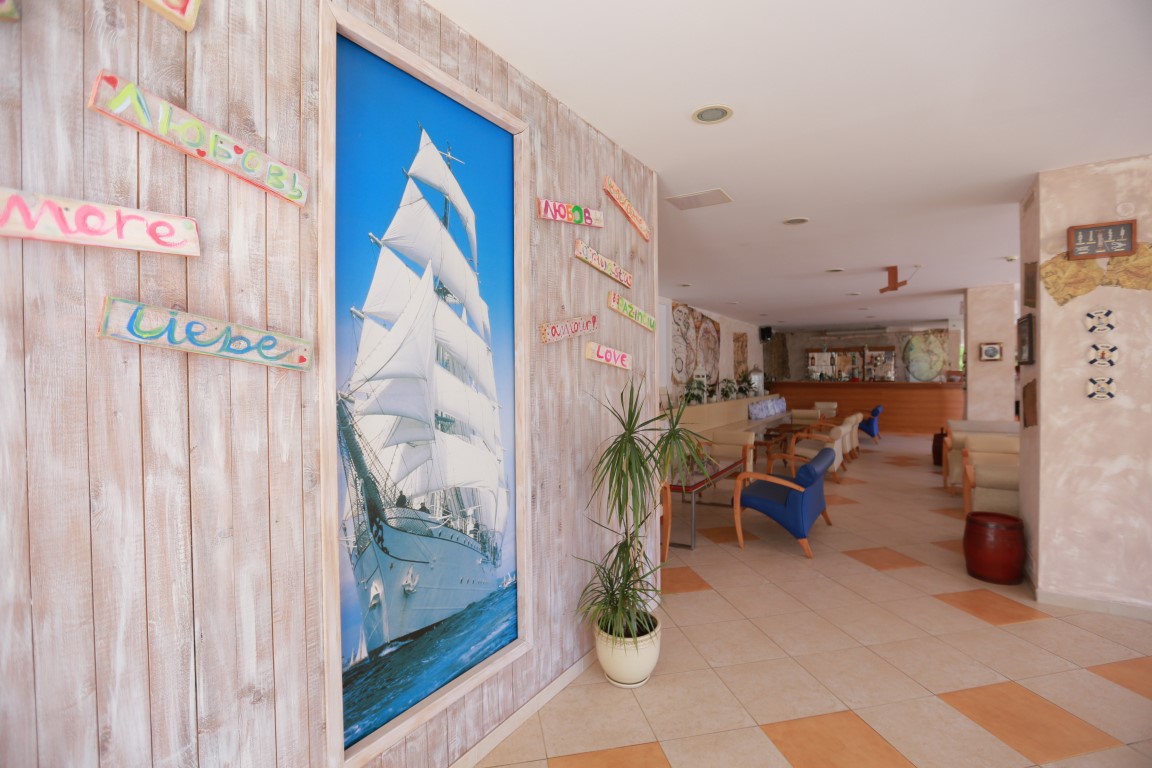 MADARA_HOTEL_NISIPURILE_DE_AUR_BULGARIA_AIR_TOUR_TRAVEL